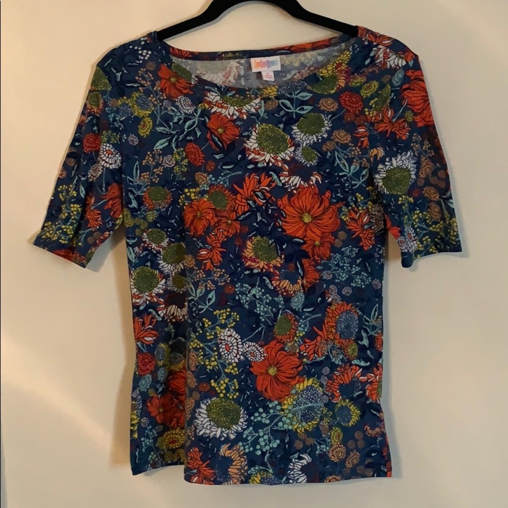 Lularoe shirt